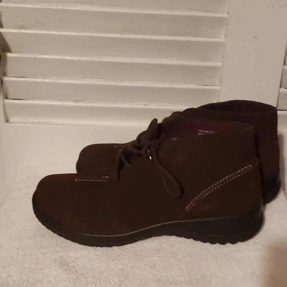 NWOT☆ DREW Ankle Boots